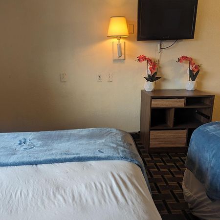 טולסה Southern Comfort Hotel מראה חיצוני תמונה