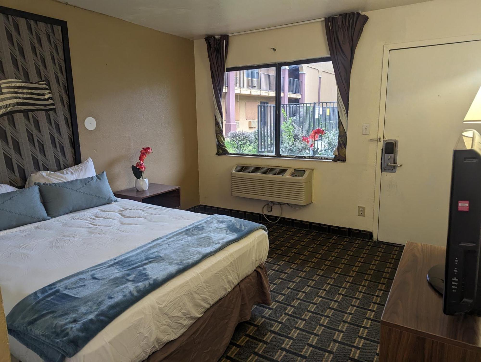 טולסה Southern Comfort Hotel מראה חיצוני תמונה