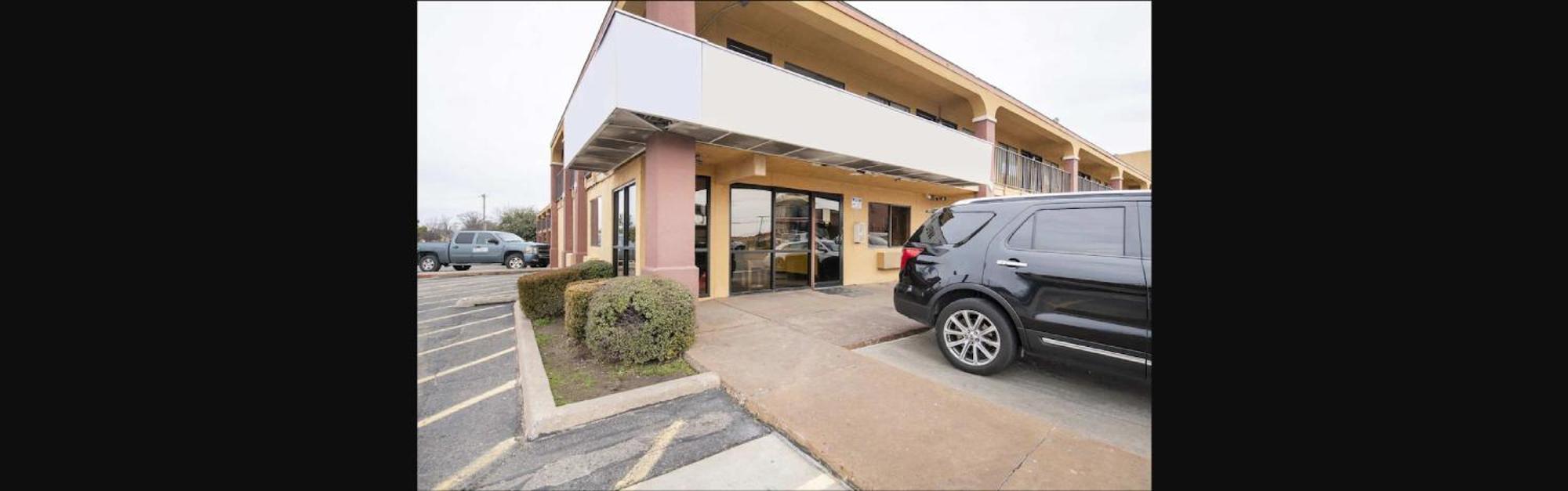 טולסה Southern Comfort Hotel מראה חיצוני תמונה